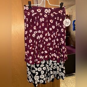 2 SO Juniors Soft Skater Skirt black and wine(NWT) M